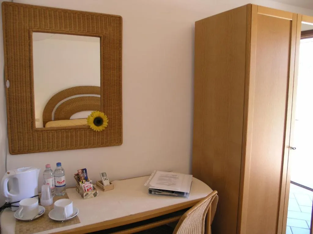 Podere San Michele Guest House San Vincenzo Country house